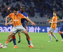 浓眉赛后谦逊发言登热搜,上海申花小胜皇家马德里引发热议 浓眉赛后谦逊发言登热搜,上海申花小胜皇家马德里引发热议